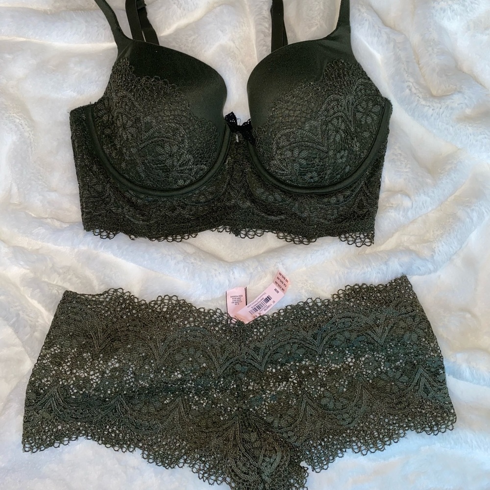 Victoria’s Secret Body by Victoria Lined Demi Bra